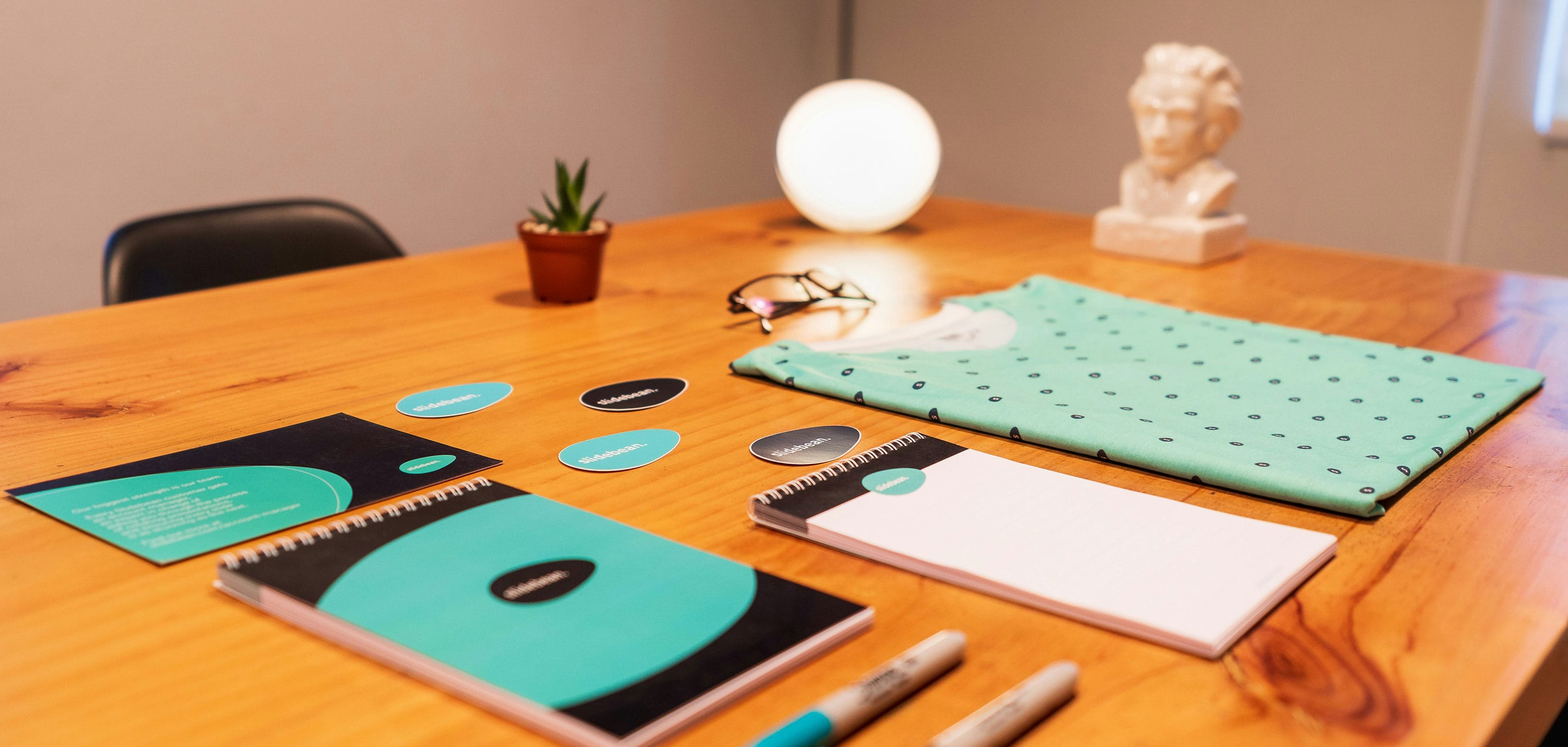 브랜드 아이덴티티